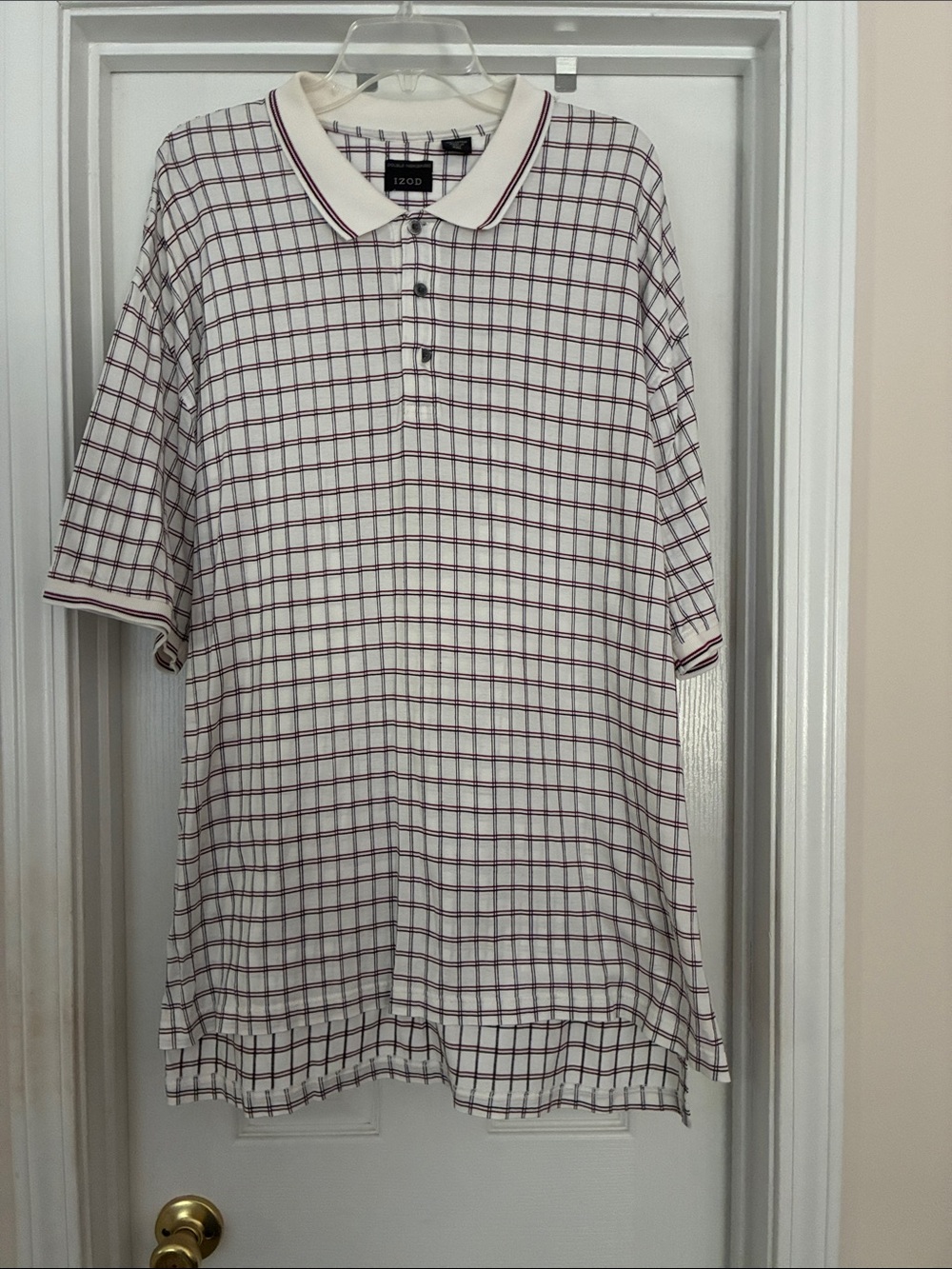Men’s XXL Izod White Polo with Burgundy Windowpane Plaid